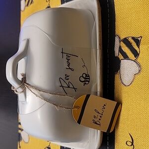 🐝Bee Sweet Butter Dish🐝